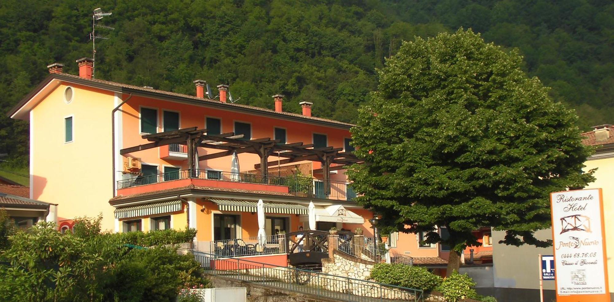 Ponte Nuovo Acomodação com café da manhã Altissimo Exterior foto